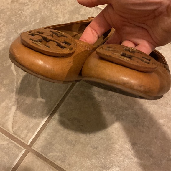Tory burch reva tan color shoes size 8 1/2 - Picture 4 of 5